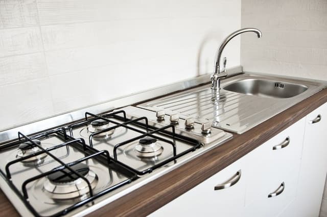 Studio, Kitchenette