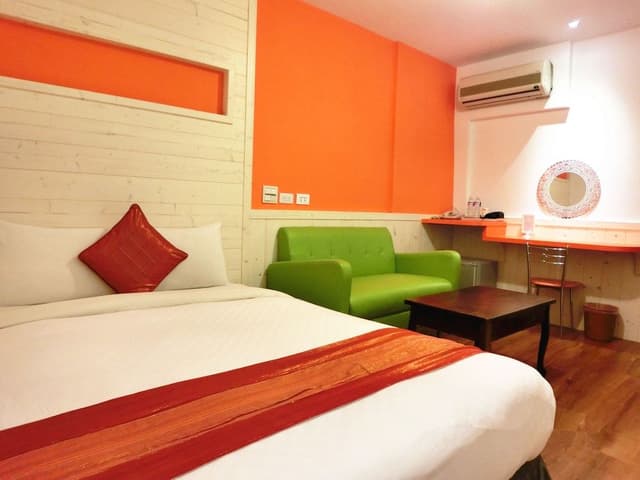 Standard Double Room, No Windows