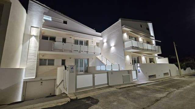 Apartment, 2 Bedrooms, Smoking, Balcony