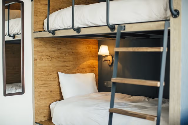 Buddy Room (Shared Bathroom)