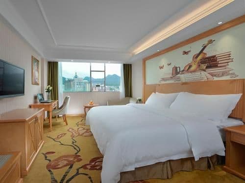 Vienna Classic Hotel Qingyuan Lianzhou Tower
