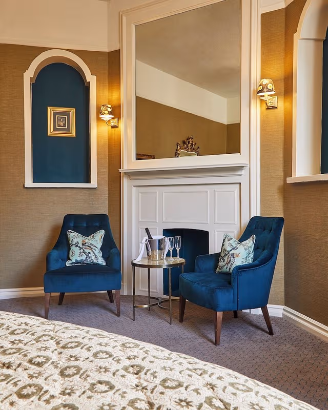 Oak Character Room