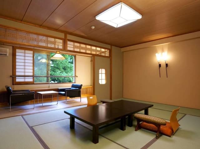 Japanese Style Room with 12 Tatami - Smoking