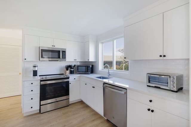 Townhome, 3 Bedrooms, 2 Bathrooms