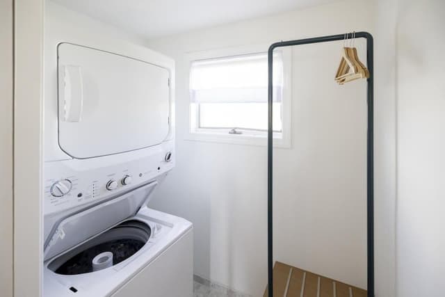 Townhome, 3 Bedrooms, 2 Bathrooms