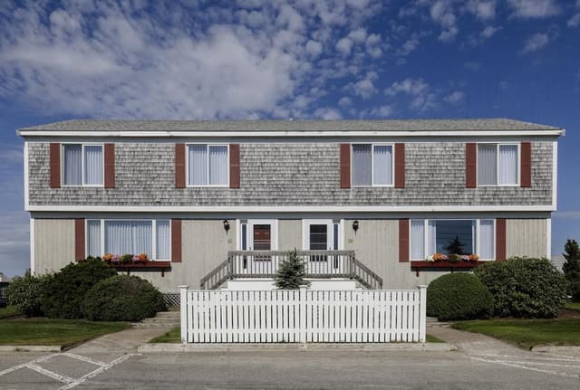 Townhome, 3 Bedrooms, 2 Bathrooms