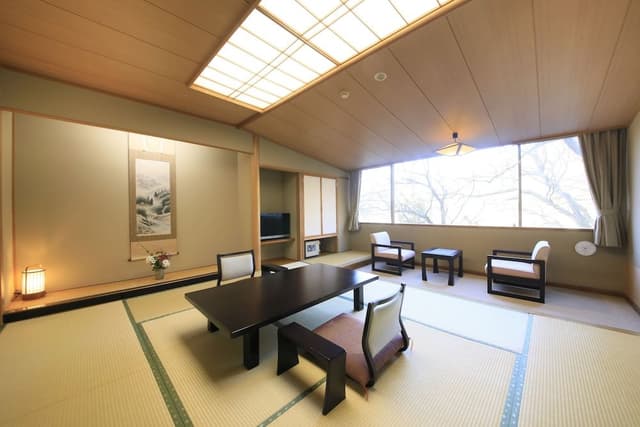 [Non Smoking] Basic Room, Japanese Style, 10 Tatami (New Building)