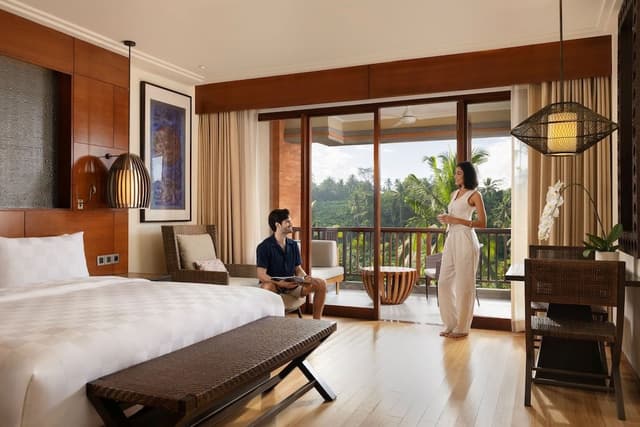 Premier Club Room