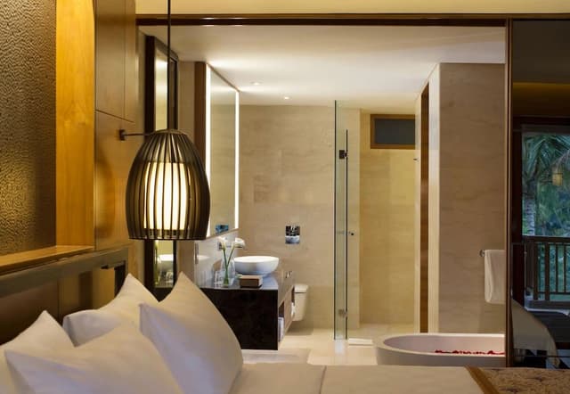 Premier Club Room