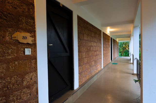 Suite (Water)