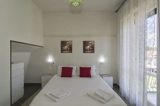 Double Room, 1 Queen Bed, Private Bathroom, City View