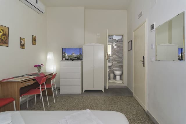 Double Room, 1 Queen Bed, Private Bathroom, City View