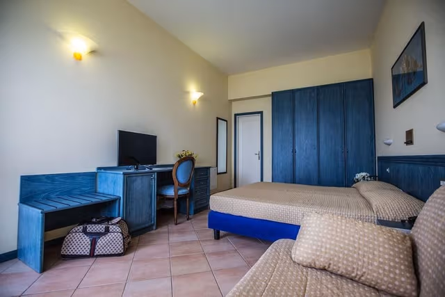 Junior Studio Suite