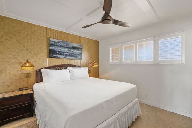 Condo, 1 King Bed with Sofa bed, Balcony, Ocean View (Kamaole Beach Royale 405)