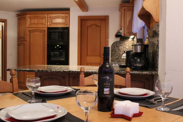 Deluxe Apartment, 3 Bedrooms, Mountain View, Mountainside (120 CHF Cleaning Fee)