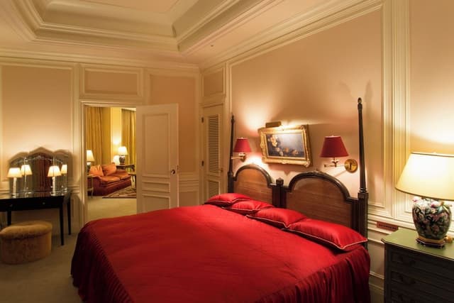 [Sea Side] Royal Suite (1 King Bed), Non Smoking (90 sqm)