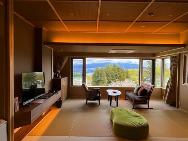 Premium Room, 2 Bedrooms, Non Smoking, Mountain View