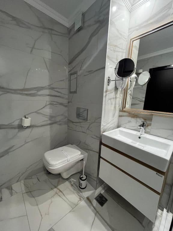 Two-Bedroom Apartment Lux