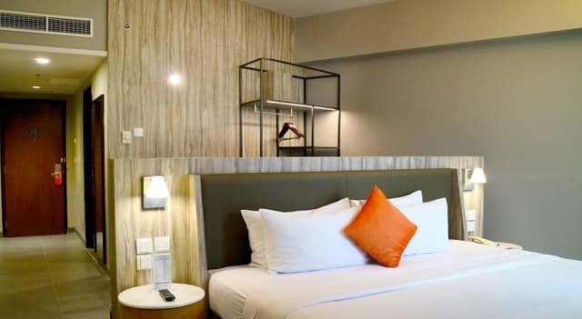 Executive Room