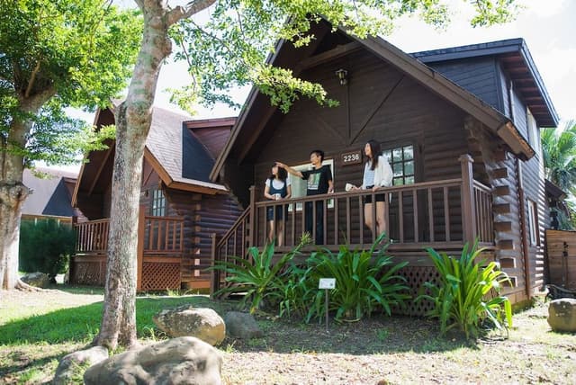 Happy Family Villa, Mezzanine