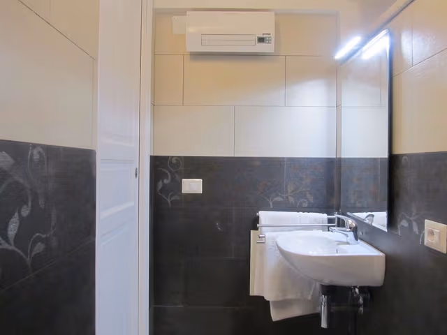 Standard Studio, Accessible, Ground Floor