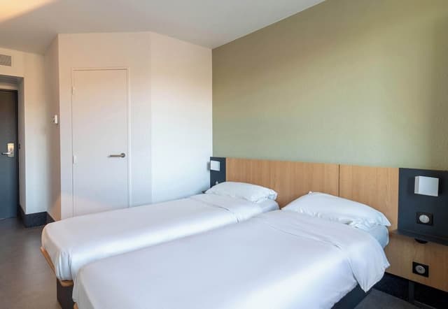 Twin Room, Non Smoking
