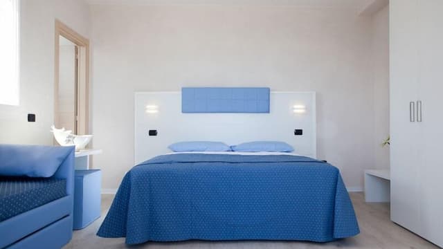Double or Twin Room, Partial Sea View