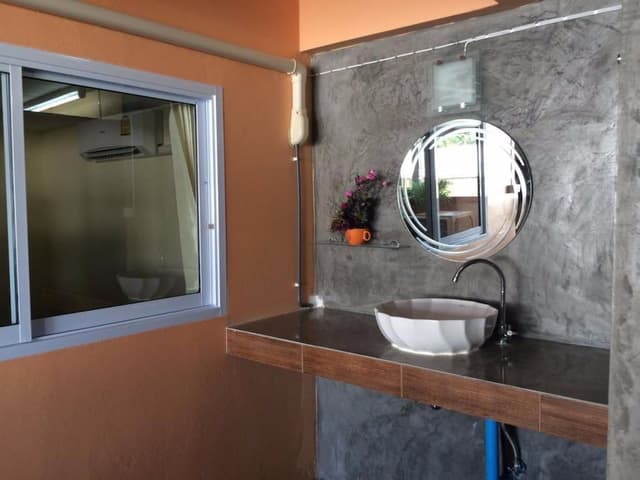 Mixed Dorm Single Bed Shared Bath