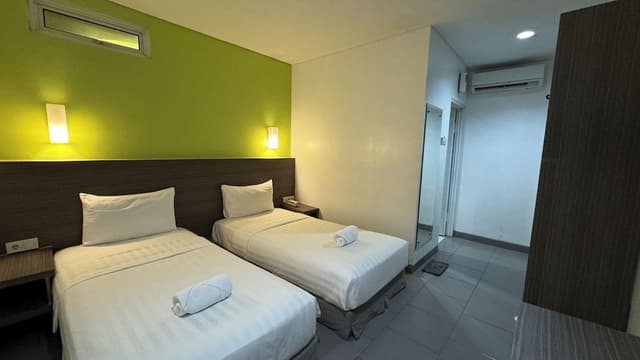 Standard Twin Room (No Window)