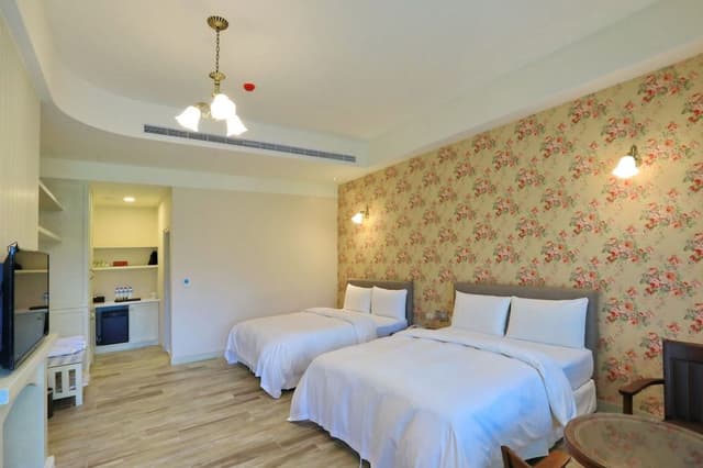 Basic Quadruple Room, 2 Double Beds
