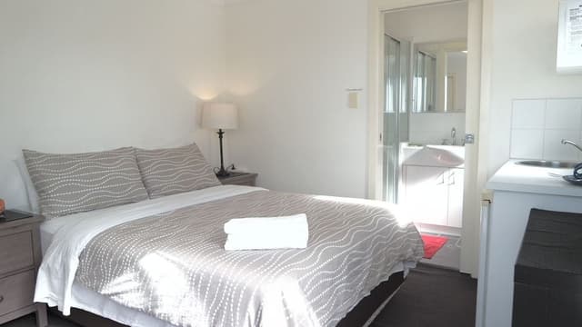 Deluxe Studio Suite