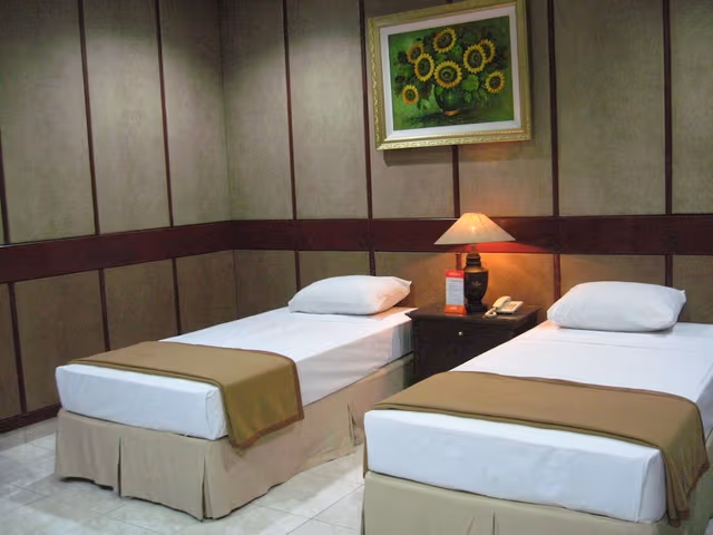 Standard Twin Room