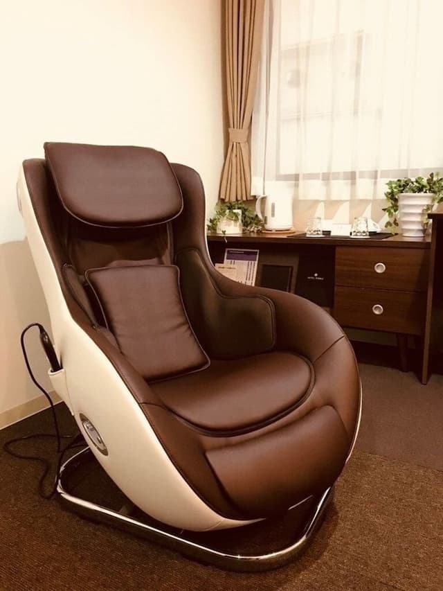 Grand Queen Room for 2 Guests (with Massage Chair), All Rooms Non Smoking