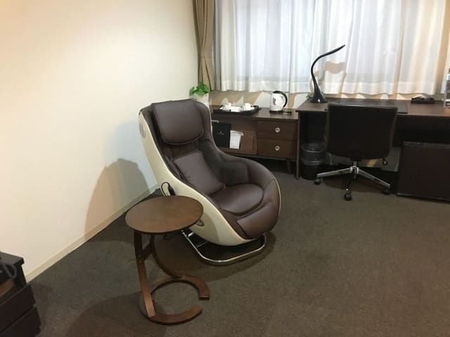 Grand Queen Room for 2 Guests (with Massage Chair), All Rooms Non Smoking