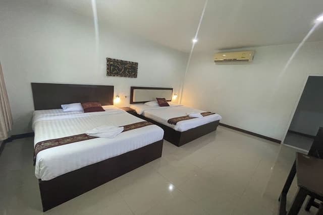 Superior Twin Room