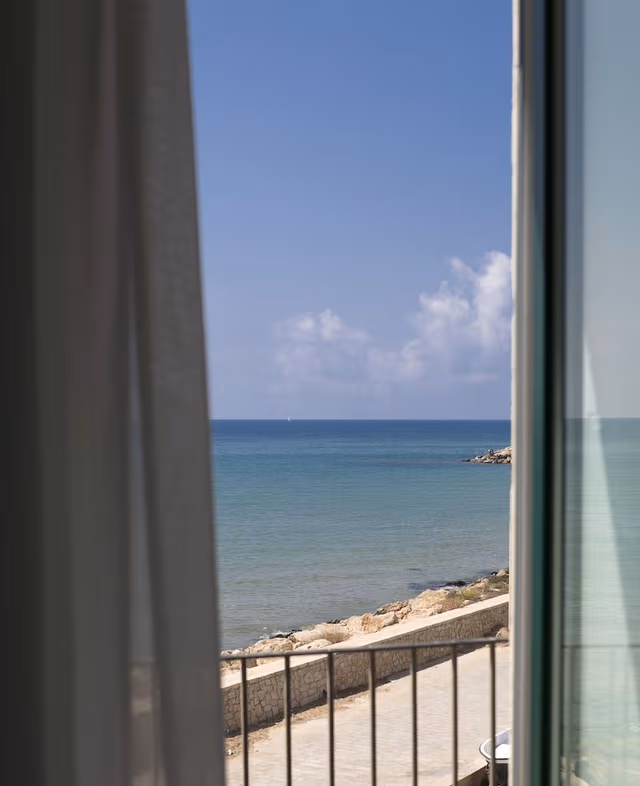 Superior Room, 1 King Bed, Sea View
