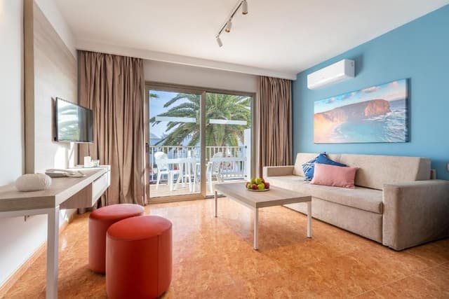 Apartment (2 Adults + 1 Child)