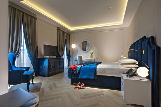Premier Room