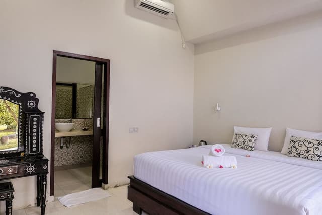 Bungalow, 1 King Bed