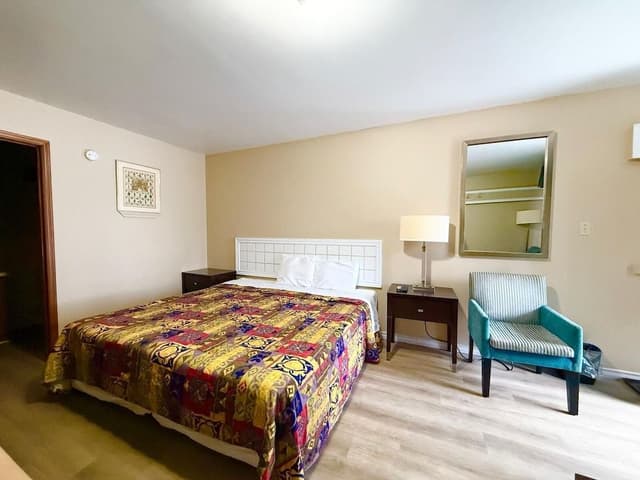Room, 1 King Bed with Sofa bed, Non Smoking