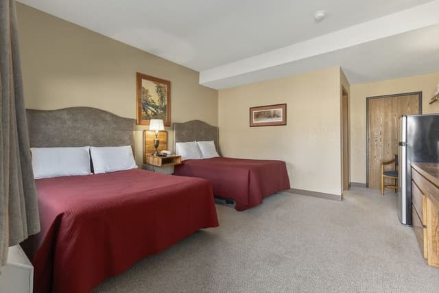 Basic Room, 2 Double Beds