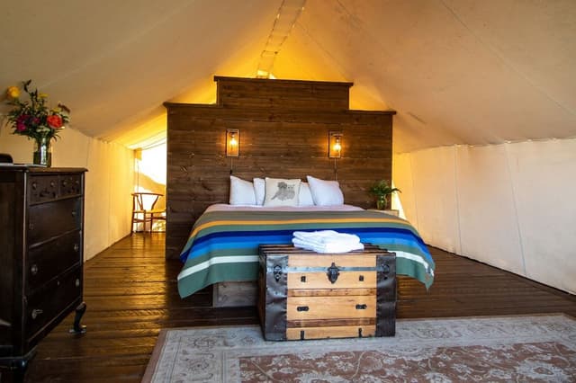Grand Tent (Couples)