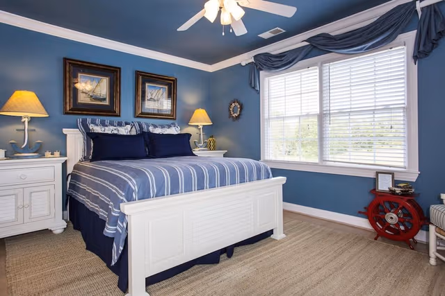 Deluxe Room, 1 Queen Bed, Ensuite