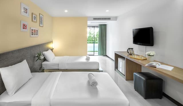 Standard Twin Room