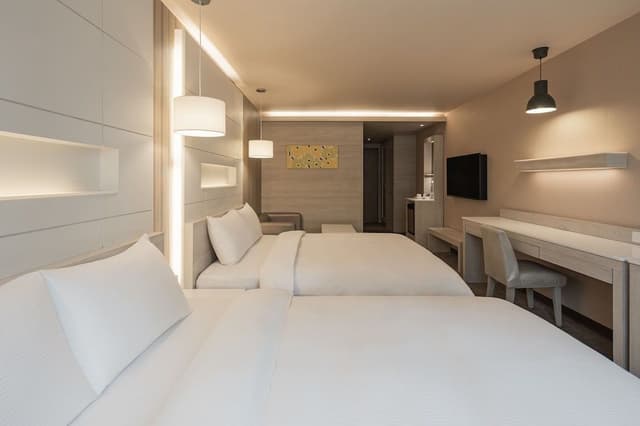 Business Quadruple Room