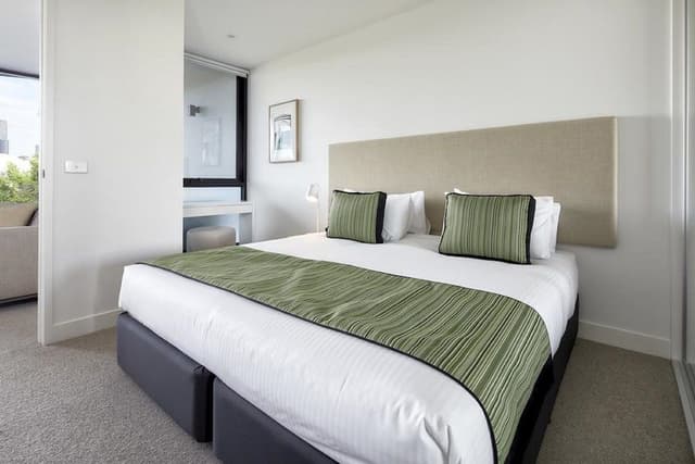 One Bedroom Balcony Apartment