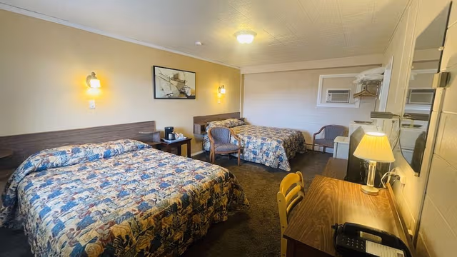 Room, 2 Queen Beds, Non Smoking