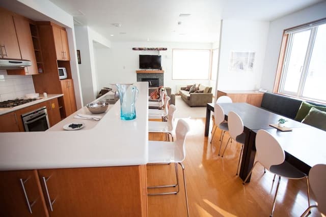Townhome, 4 Bedrooms