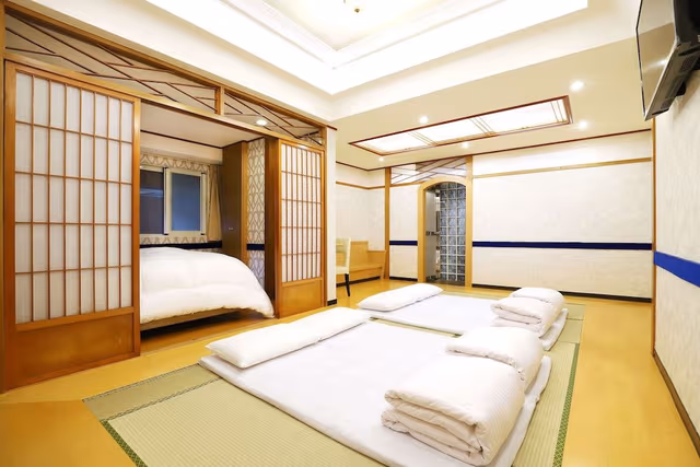 Deluxe Family Room