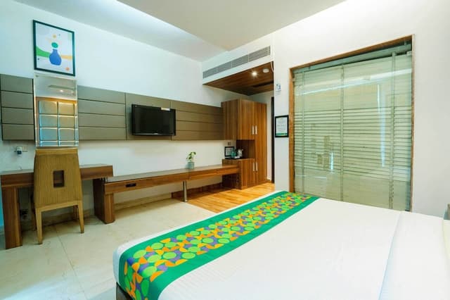 Deluxe Double or Twin Room